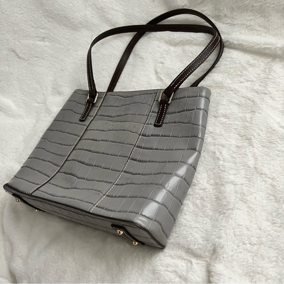 Like New Dooney & Bourke Grey Crocodile Lexington Tote - Picture 3 of 9